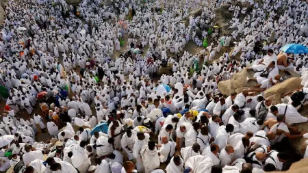 related_news_inside_blogsالحجاج يؤدون رمي الجمرات الـ3 في ثاني أيام التشريق