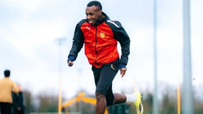 فيديو - سعود عبد الحميد يقود لانس لانتصار مدوٍ ويعزز صدارته للدوري الفرنسي