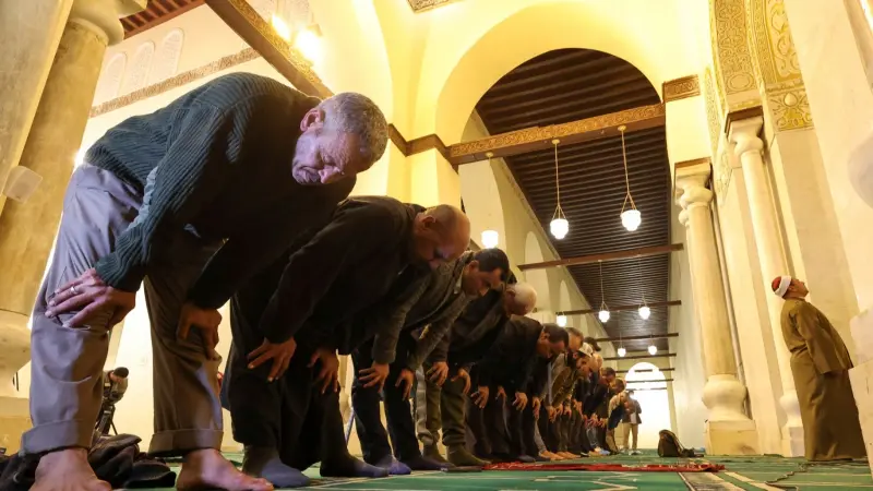 هل توقيت أذان الفجر في مصر غير صحيح؟.. الإفتاء ترد