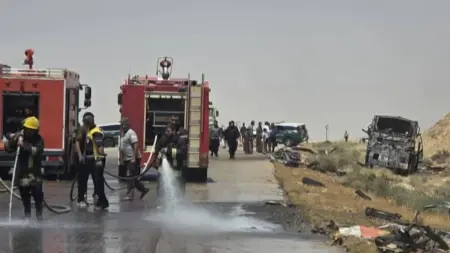 related_news_inside_blogsفيديو - عشرات القتلى والمصابين جراء حادث سير في سوريا