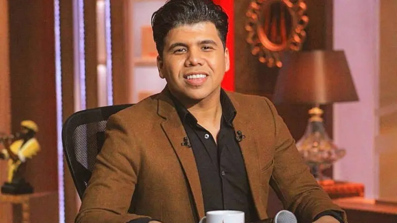 فيديو - عمر كمال يستغيث بالأزهر: فلوسي حلال ولا حرام؟