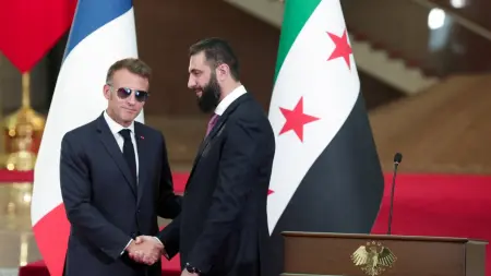 related_news_inside_blogsرهان فرنسي حذر.. ما الذي تخفيه زيارة ماكرون إلى دمشق؟