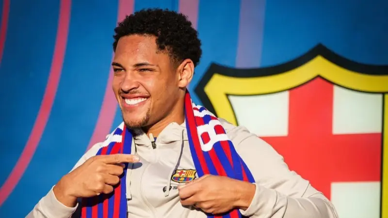 خليفة ميسي المحتمل في برشلونة.. من هو فيتور روكي؟