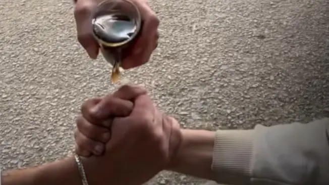 ترند الشاي المغلي يشعل مواقع التواصل والأوقاف تحذر