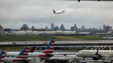 related_news_inside_blogsتراجع مخزون وقود الطائرات في المغرب.. ما السبب؟