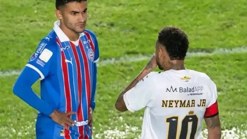 نيمار يهاجم نستور بعد الطرد: أنا رجل ولديّ تربية أيضا