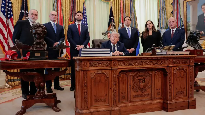 ترامب يعلن تمديد الهدنة بين لبنان وإسرائيل.. وهذا ما قاله المشاركون في المفاوضات