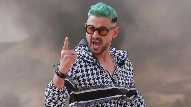 قصة وأبطال فيلم بيغ رامي.. رامز جلال يعود للسينما في 2025