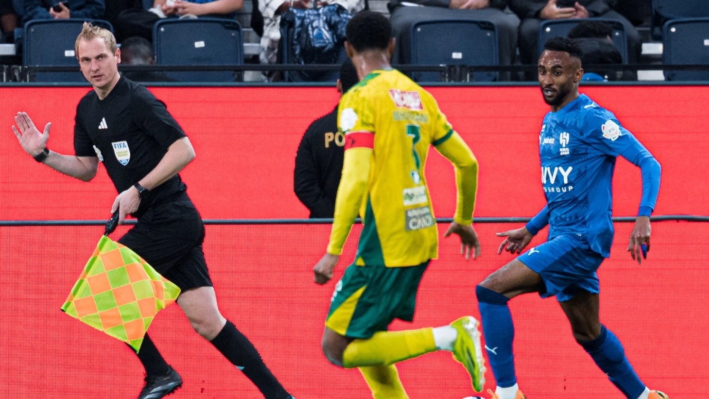 ترتيب دوري "روشن" السعودي.. الهلال يطارد النصر 