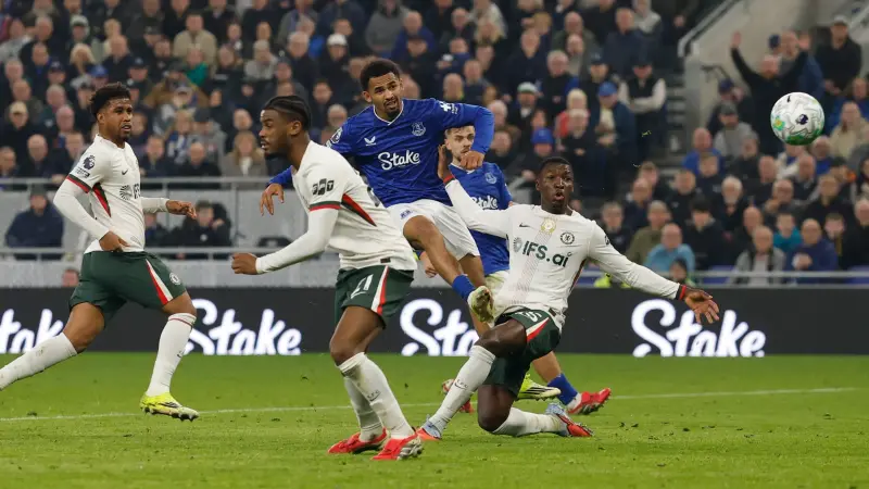 الدوري الإنجليزي - إيفرتون يضاعف متاعب تشيلسي بـ3 أهداف نظيفة