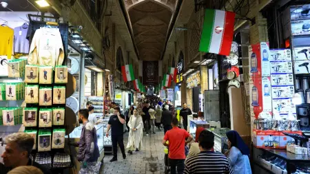 related_news_inside_blogsالأوضاع الاقتصادية تخنق الإيرانيين مع استمرار الحرب