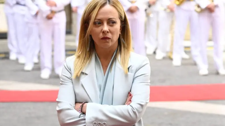 هذا طلب ميلوني قبل توسيع استخدام أموال روسيا المجمدة