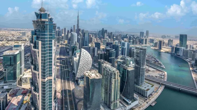 أداء قياسي للقطاع العقاري في دبي خلال النصف الأول من 2025