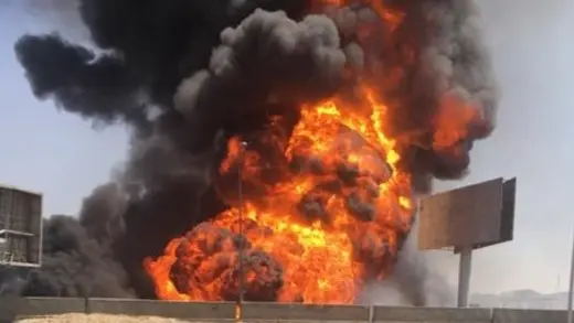 حريق هائل في مصر.. ما سبب انفجار خط غاز طريق بلبيس؟