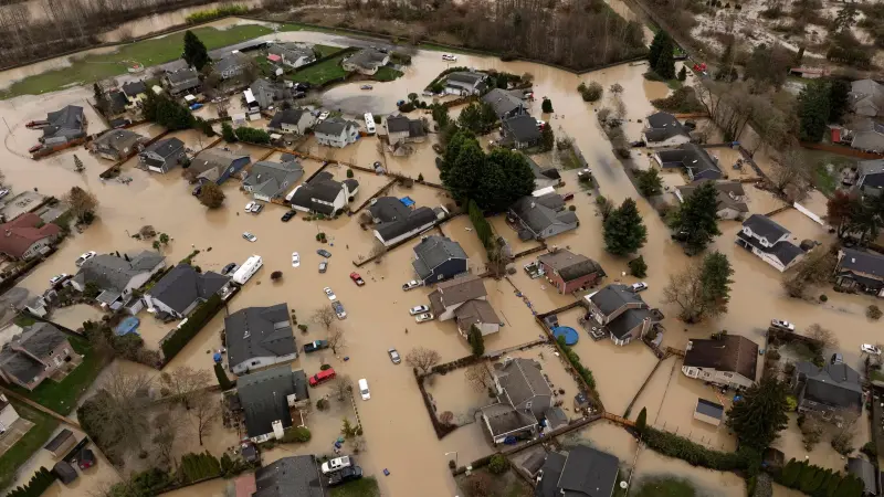 فيضانات قياسية في ولاية واشنطن وخسائر فادحة
