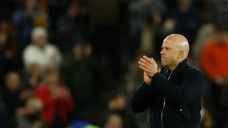 سلوت يعترف بضرورة إصلاح الخلل وتفادي الأهداف القاتلة في ليفربول