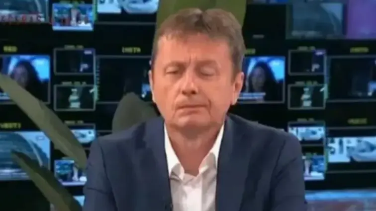 فيديو - جلطة على الهواء.. وزير الاستثمار الصربي يتصدر المشهد عالميًا