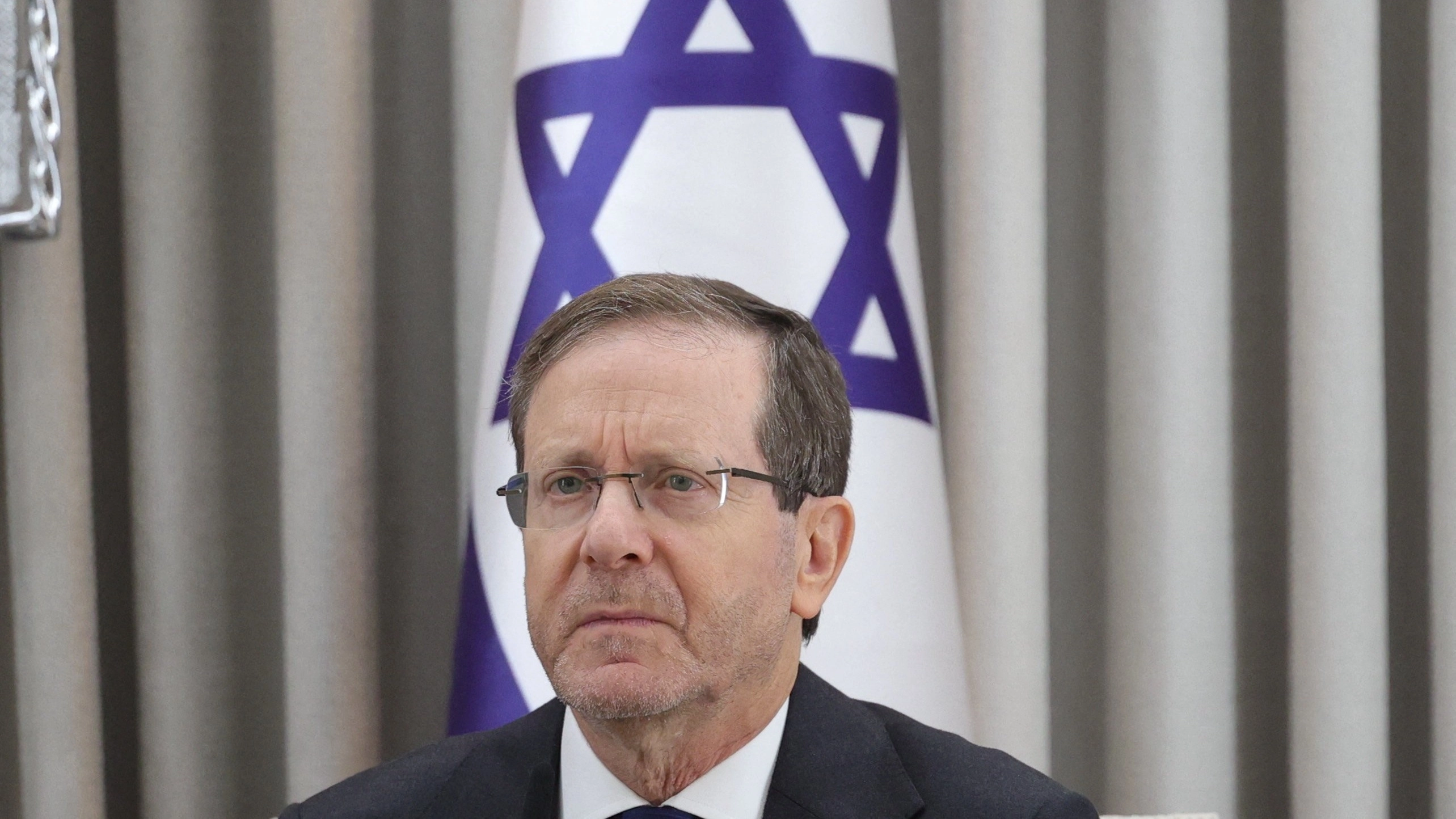 بعد اتهامه بإعداد صفقة لإنقاذ نتانياهو.. الرئيس الإسرائيلي يرد 