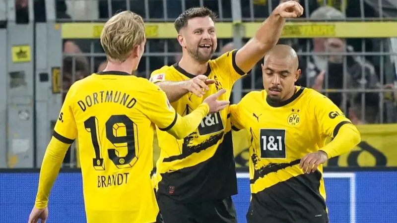 القنوات الناقلة لمباراة بوروسيا دورتموند اليوم ضد أيندهوفن.. من سيحسم المواجهة؟