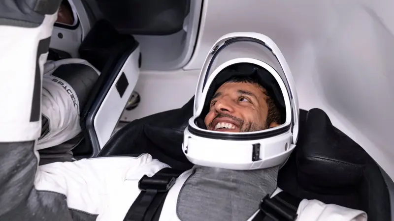 فيديو - رائد الفضاء الإماراتي سلطان النيادي يبدأ رحلة العودة إلى الأرض