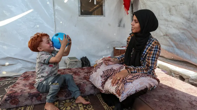 عامان من إراقة الدماء غير المسبوقة في غزة.. سكان القطاع بين الألم والأمل