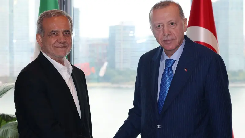 ضعيفة لكن مستقرة.. لماذا تخشى تركيا انهيار النظام الإيراني؟