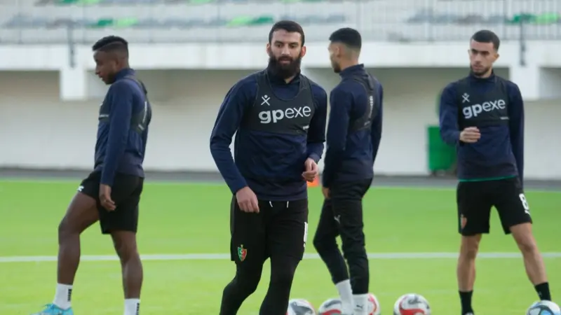 موعد مباراة مولودية الجزائر وشبيبة القبائل والقنوات الناقلة.. المولودية تتطلع إلى تعزيز الريادة