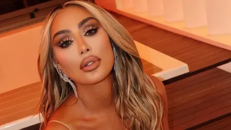 فيديو - مايا دياب تشعل الأجواء مجددًا برقصة جريئة