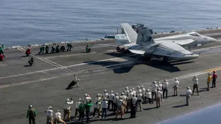 related_news_inside_blogsأميركا تردّ على إعلان إيران استهداف حاملة الطائرات لينكولن