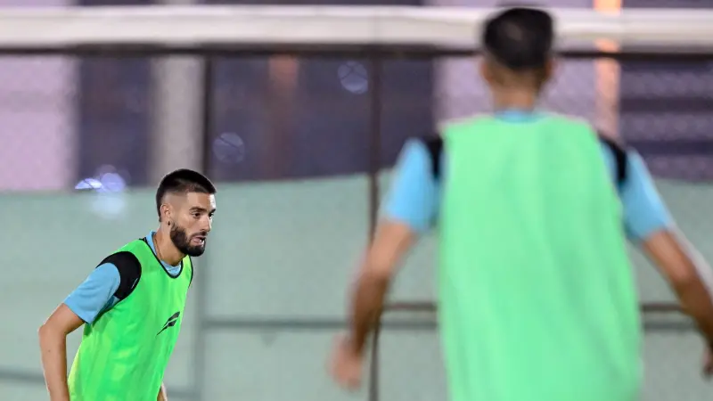 القنوات الناقلة لمباراة الشباب ضد القادسية اليوم في الدوري السعودي مع الموعد والتشكيلة