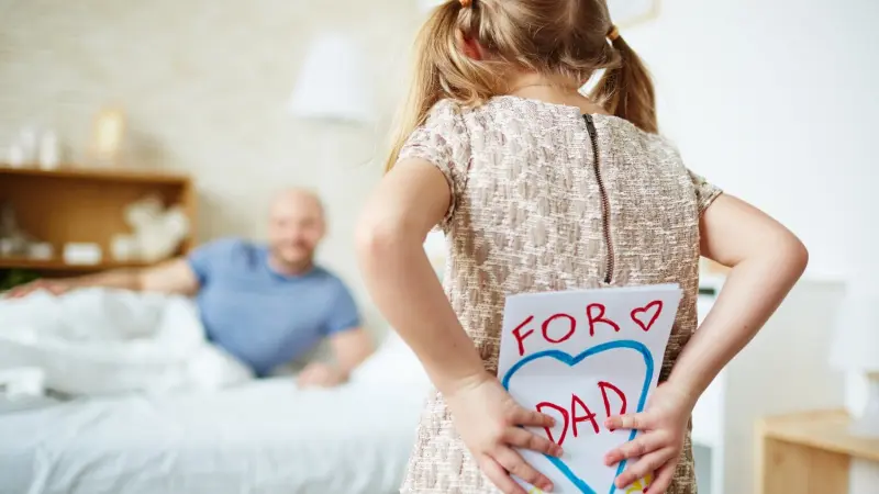 بيوم عيده.. ما أهمية وجود الأب على نمو الطفل؟