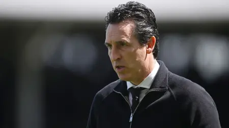 related_news_inside_blogsملك الدوري الأوروبي.. هل ينجح أوناي إيمري في إعادة أستون فيلا إلى منصات التتويج؟