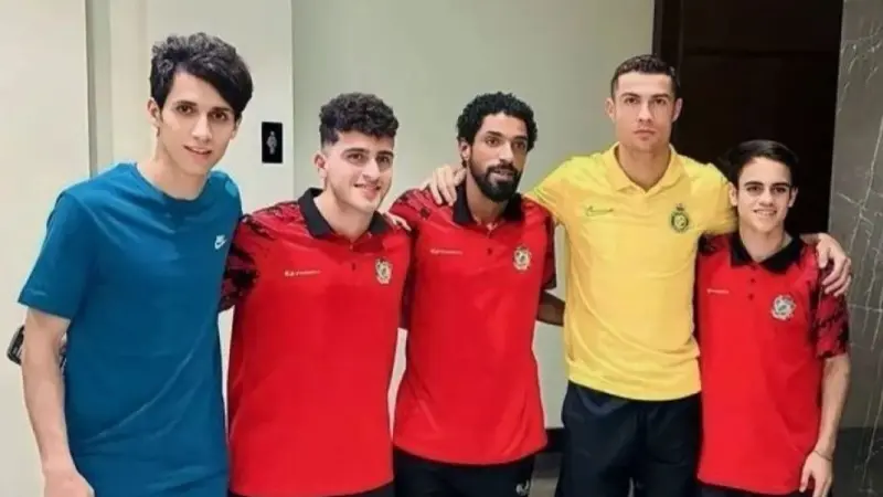 نجم الشرطة العراقي يشيد بموقف ونالدو ورفاقه معه