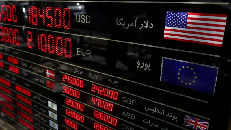 تقرير: إيران تحت الضغط.. تراجع أموال النفط يفتح بابا لأزمة أعمق