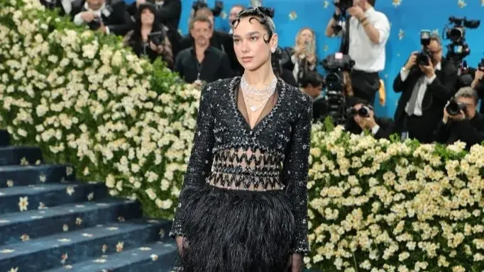 دوا ليبا.. الأصغر على قائمة أغنى أغنياء بريطانيا دون الـ40