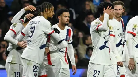 related_news_inside_blogsالدوري الفرنسي - باريس سان جيرمان يستغل تعثر لانس ويبتعد بالصدارة