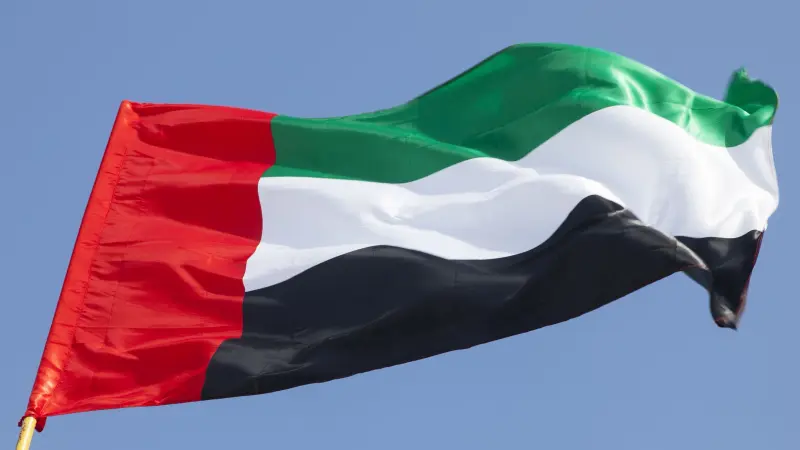 محمد بن راشد يستعرض إنجازات السياحة في الإمارات لعام 2025