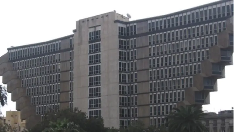 قرار هدم نزل البحيرة يفجر جدالا واسعا في تونس