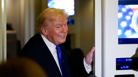 related_news_inside_blogs"أنا سعيد".. الديمقراطيون يهاجمون ترامب بعد تصريحات صادمة