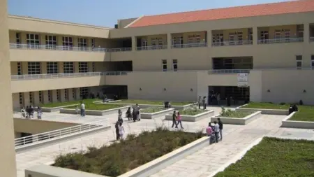 related_news_inside_blogsاحتجاجاً على أزمة الرواتب.. إضراب شامل في الجامعة اللبنانية