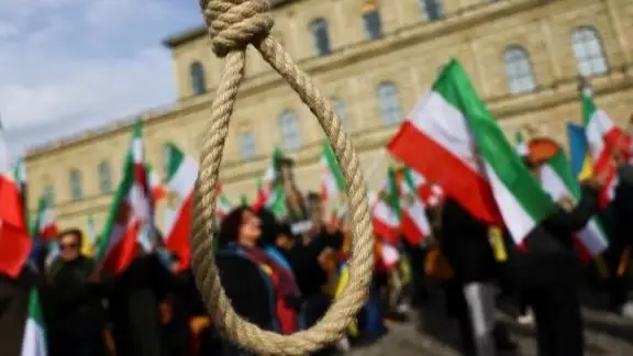 إيران تعدم رجل دين بعد إدانته في قضية احتيال ضخمة