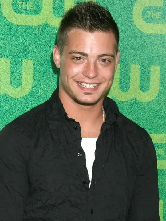 أندرو لورانس بطل الفيلم