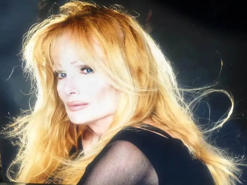 لاورين لاندون بطلة الفيلم لاورين لاندون بطلة الفيلم