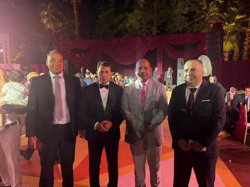 جانب من الحضور في حفل زفاف ابنة أشرف صبحي