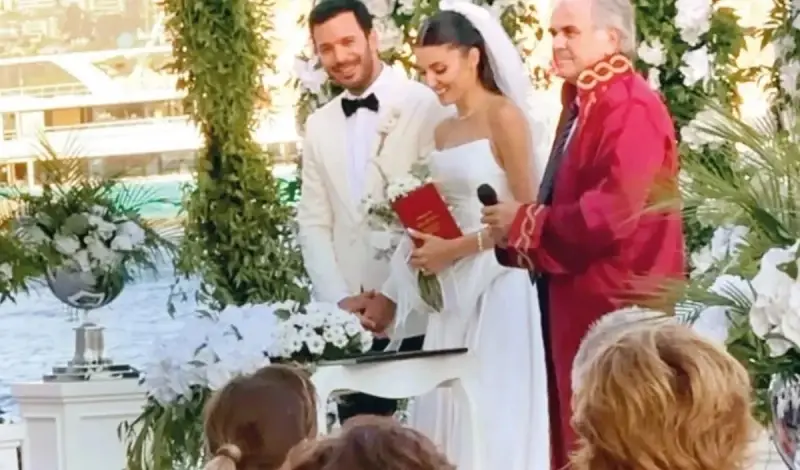 مشهد زواج هاندا أرتشيل وباريش أردوتش