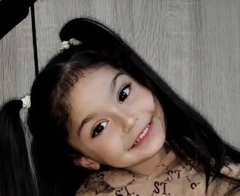 الطفلة ناي الطفلة ناي
