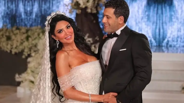 تعاطف كبير بعد فقدان توأمها.. من هو زوج سالي عبد السلام؟ - المشهد