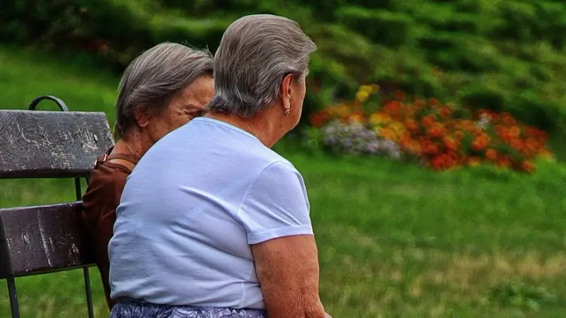 فائدة غير متوقعة.. كيف تساهم الغازات في علاج الزهايمر؟ - المشهد