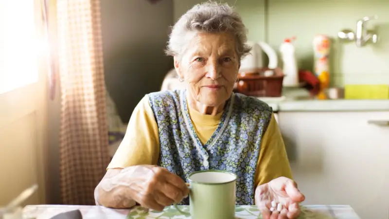 العلاج الهرموني لانقطاع الطمث.. هل يقلل الخرف؟ دراسة تحسم - المشهد