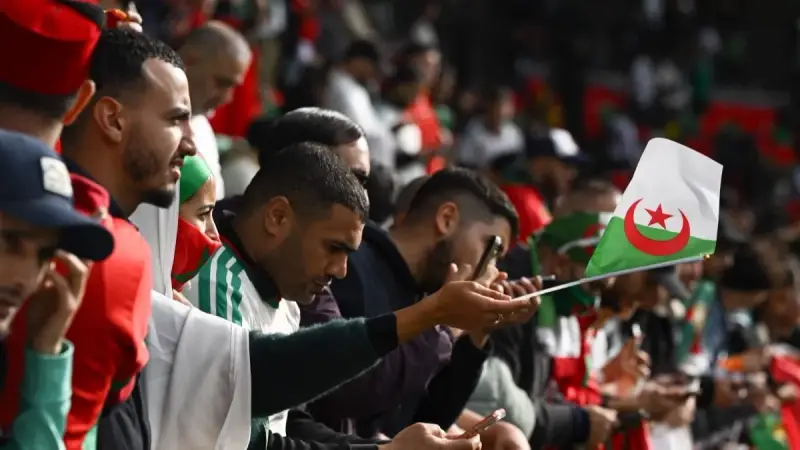 "الأخوة" تطبع أول مبارة للجزائر بالمغرب منذ القطيعة الدبلوماسية 